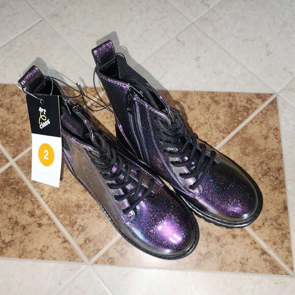 Art Class - Picture 1 of 6